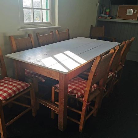 Corofin Lake Cottages Екстер'єр фото